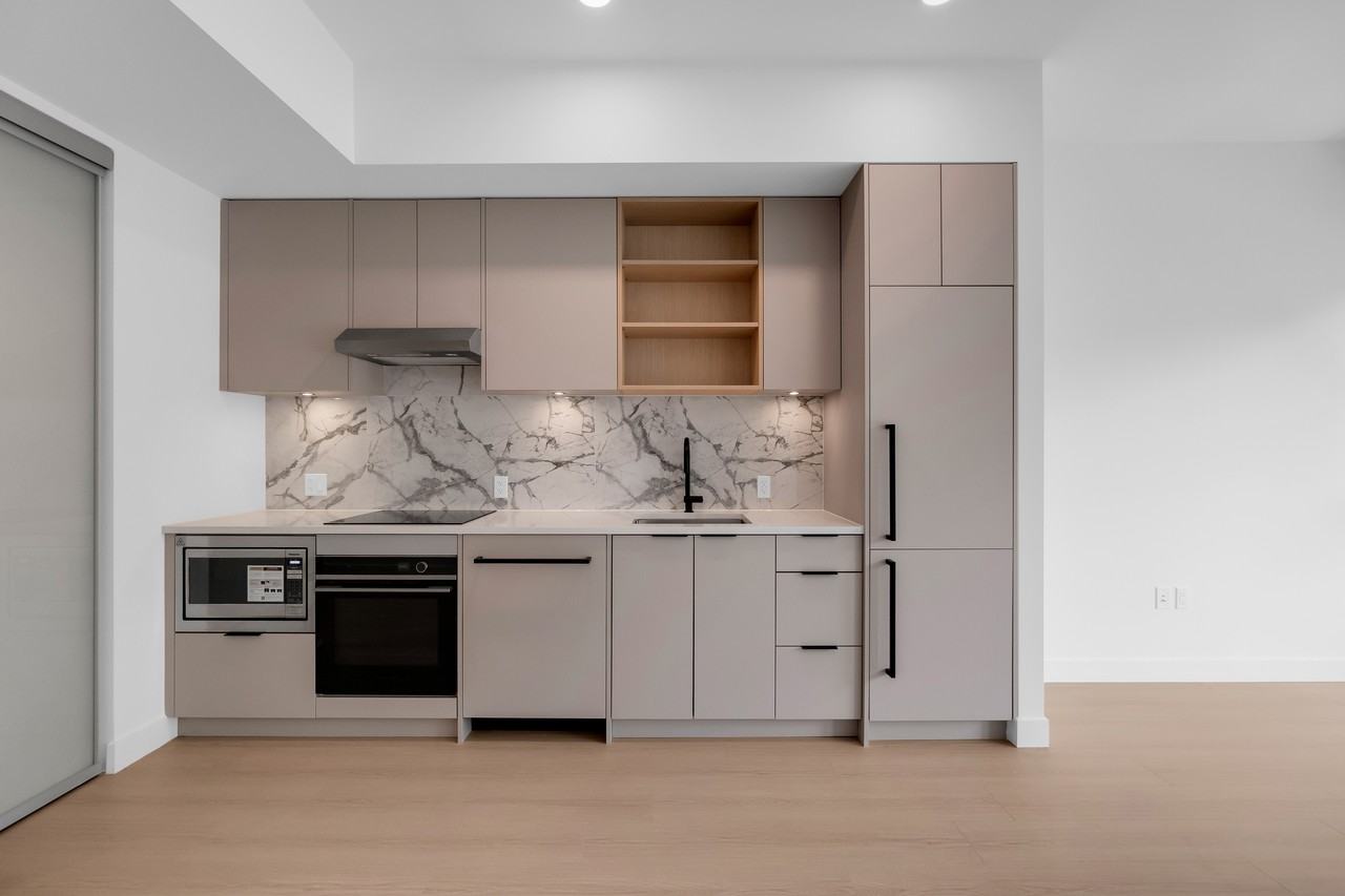 422 East 3rd Street #2xx - Photo 5 of 32