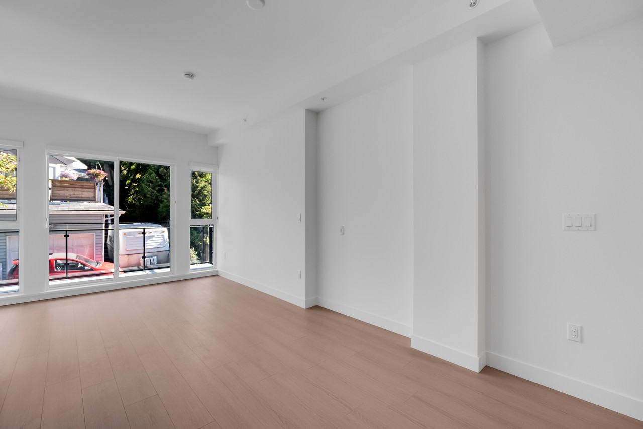 422 East 3rd Street #2xx - Photo 6 of 32