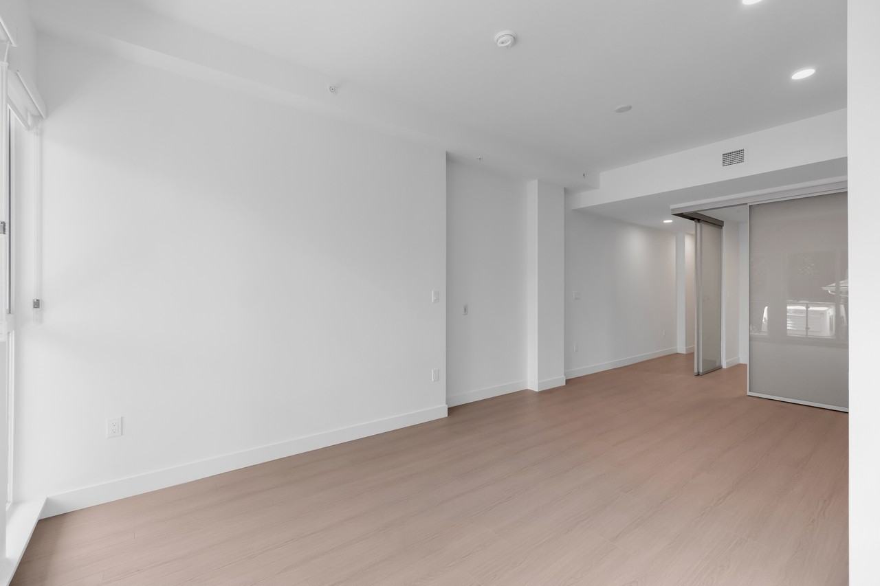 422 East 3rd Street #2xx - Photo 7 of 32
