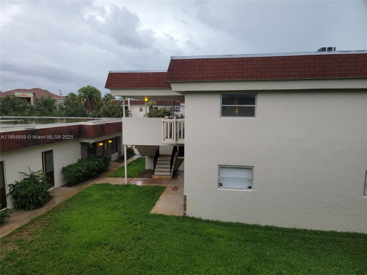 4165 Sw 67th Ave #210B - Photo 3 of 10