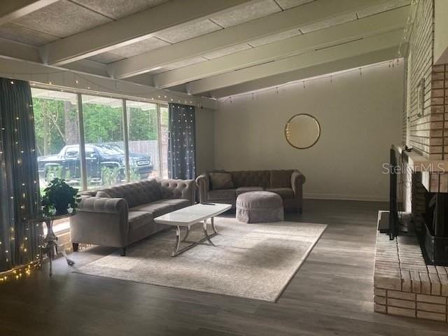 813 Nw 22nd St - Photo 4 of 32