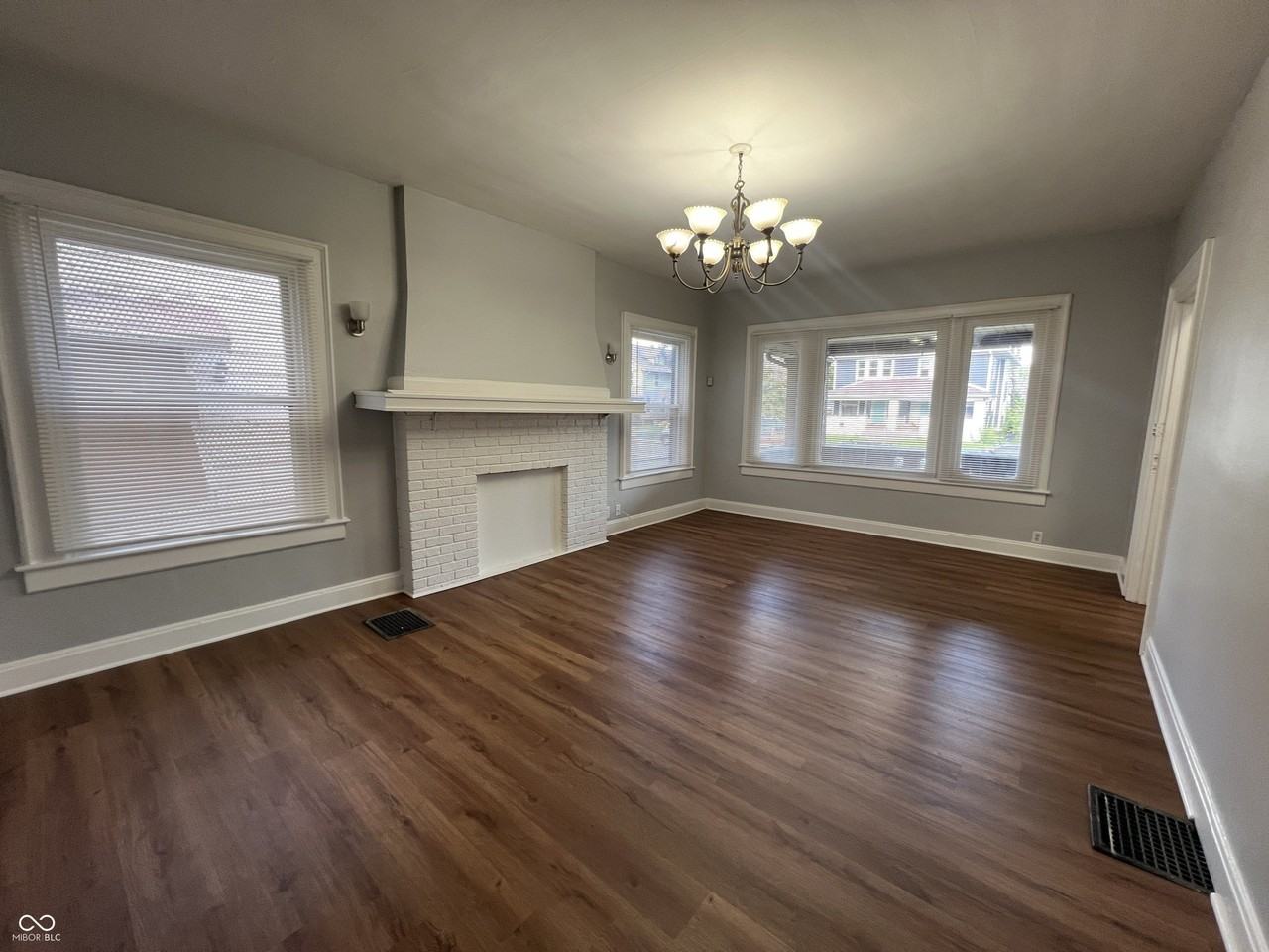 3248 Central Ave - Photo 6 of 25