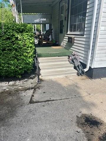 727 E Madge Ave - Photo 2 of 23