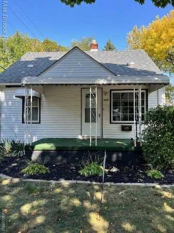 727 E Madge Ave - Photo 3 of 23