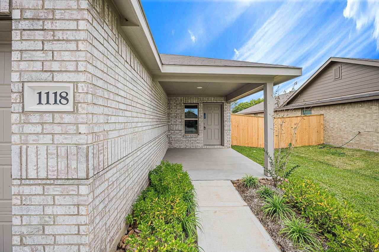 1118 Millers Pass - Photo 2 of 20