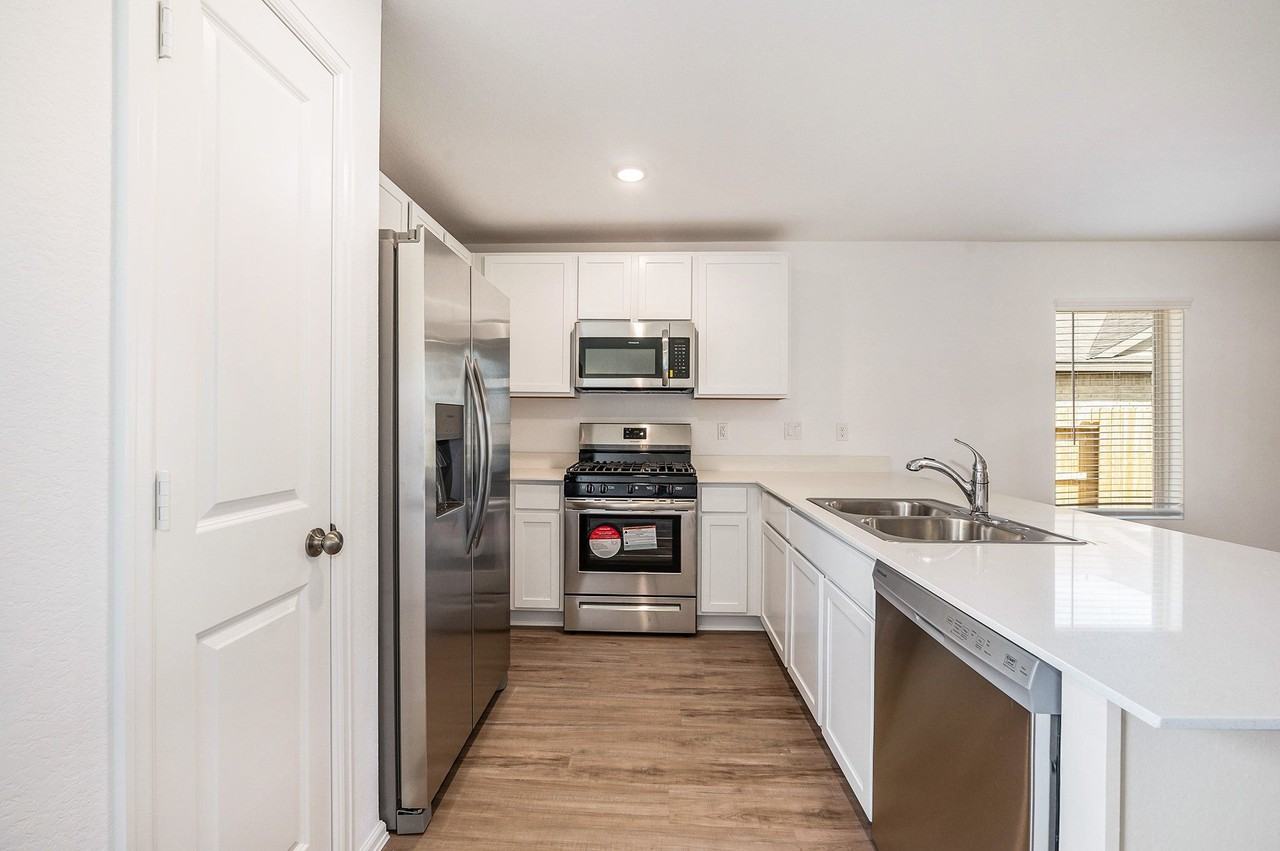 1118 Millers Pass - Photo 5 of 20