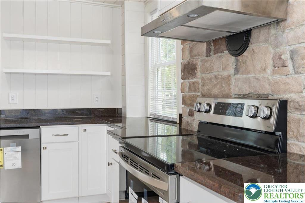 1924 Route 212 - Photo 3 of 22