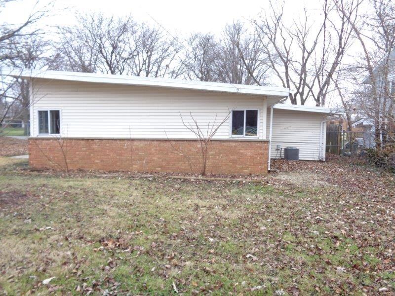 277 Somonauk St - Photo 2 of 14