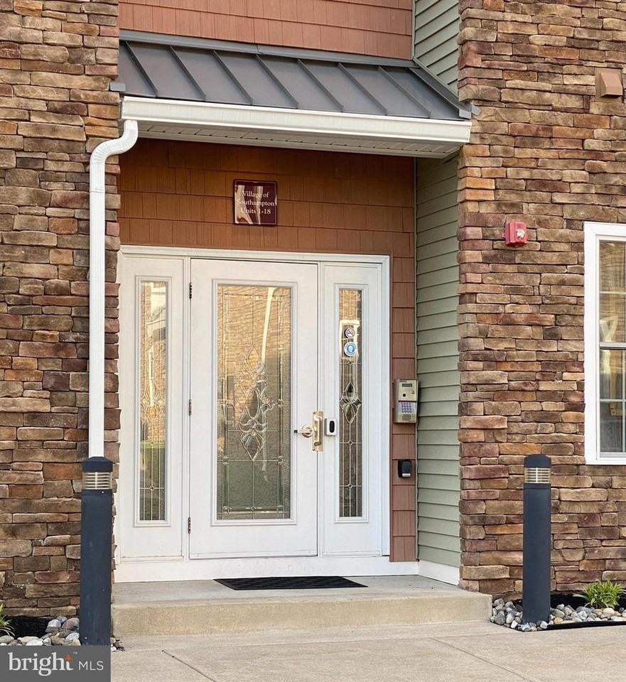 756 Street Rd - Photo 2 of 27