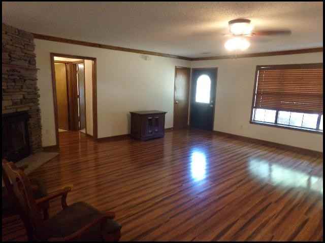 1068 Fox Hunt Trl - Photo 2 of 10