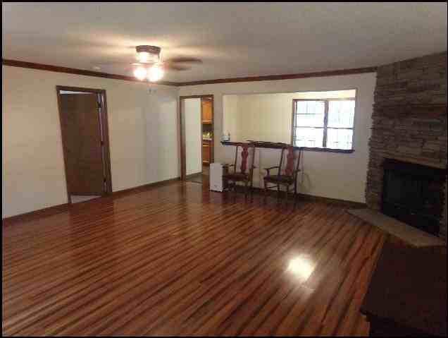 1068 Fox Hunt Trl - Photo 3 of 10