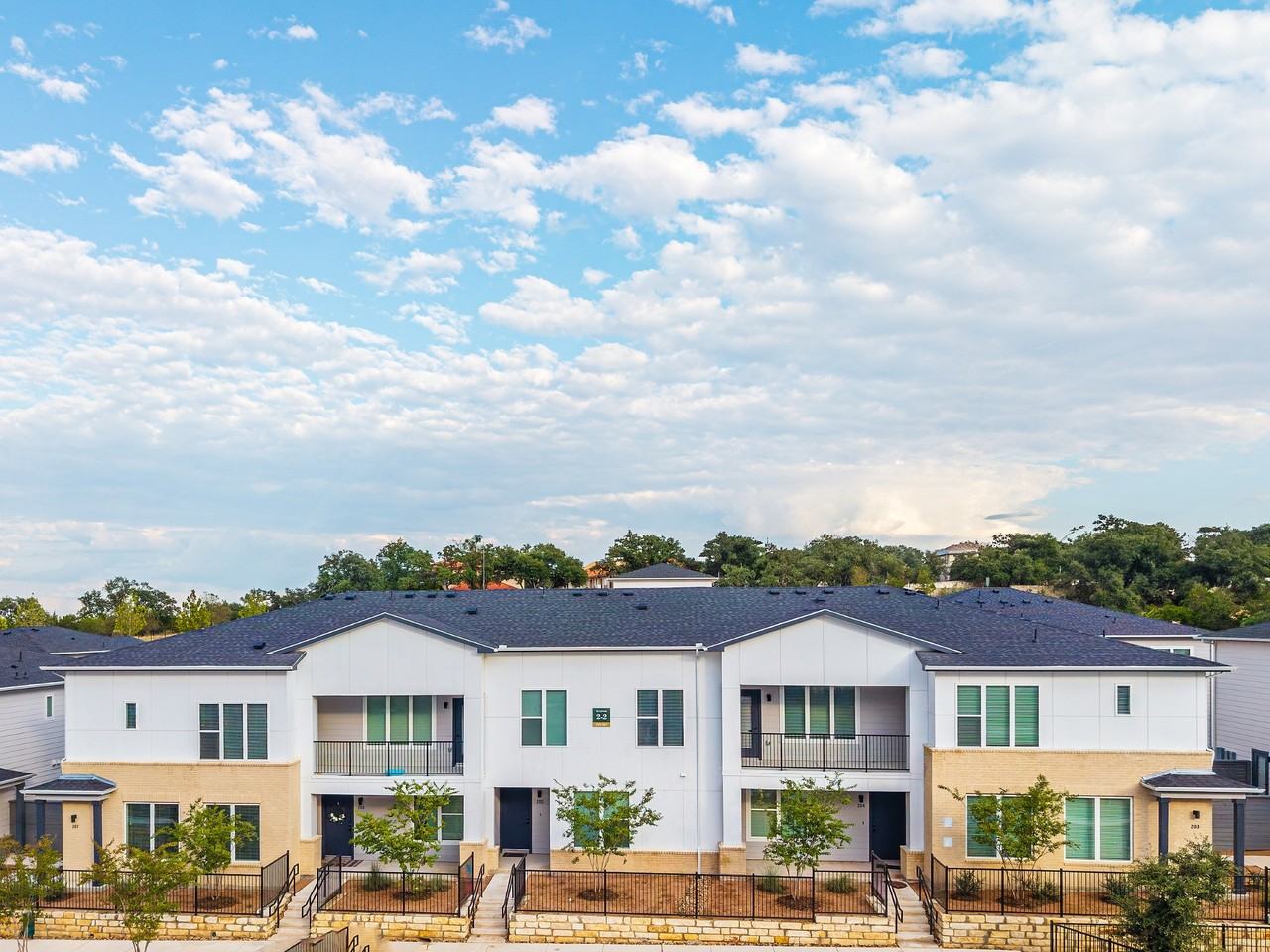 Oasis at Stone Oak - Photo 2 of 40