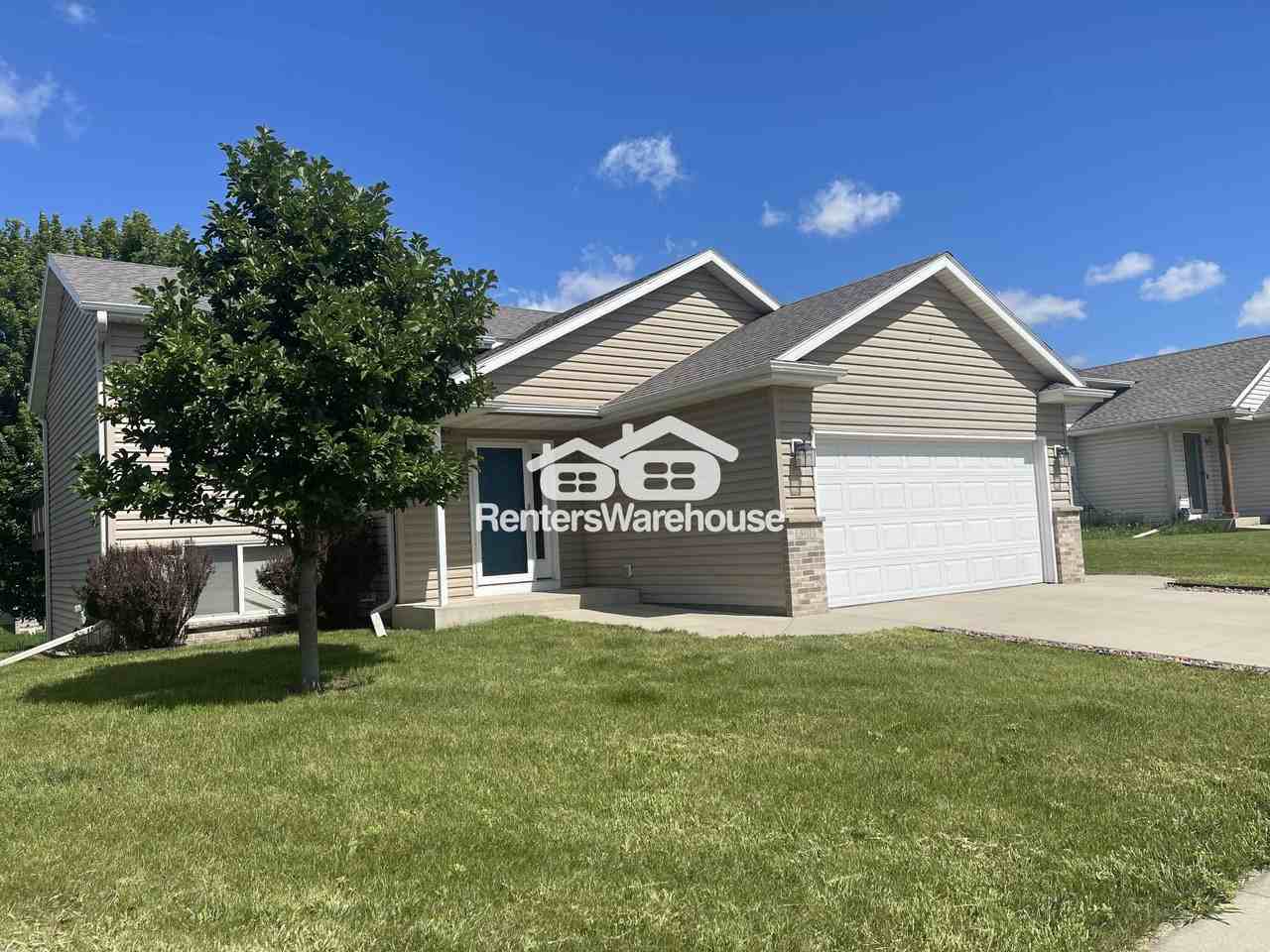 5911 Excalibur Ct Nw - Photo 2 of 28