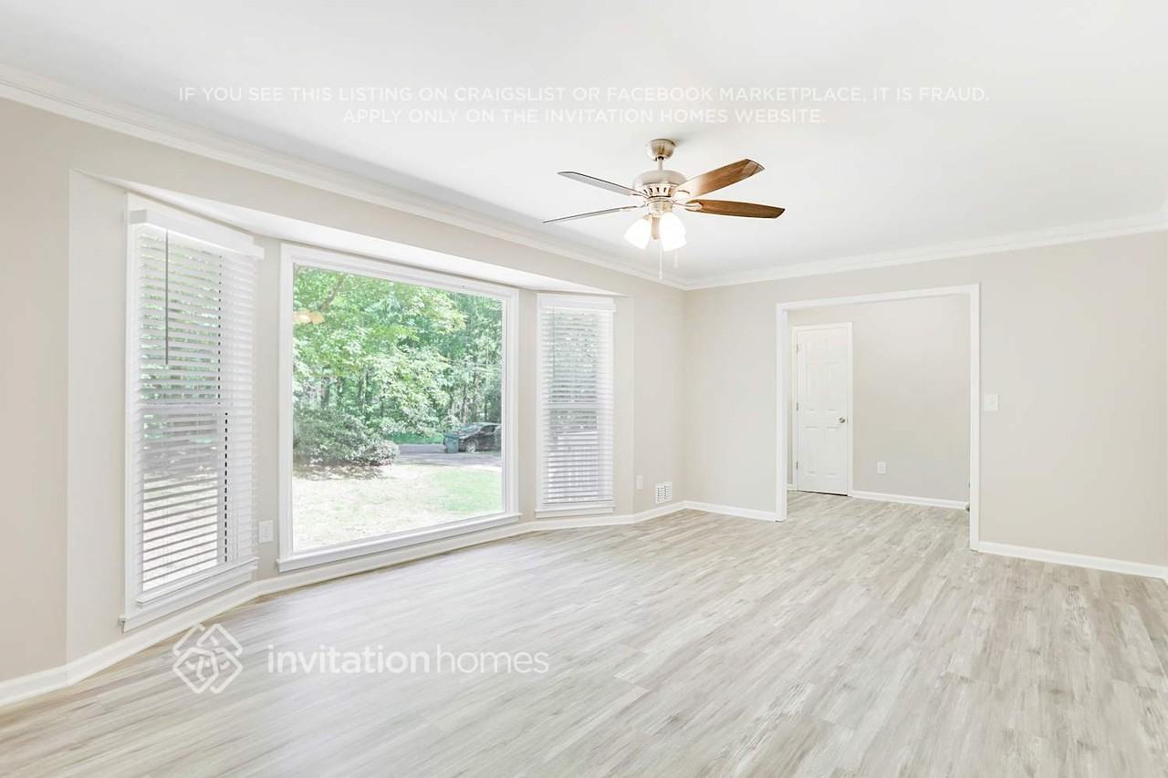 542 Allana Ct - Photo 4 of 26