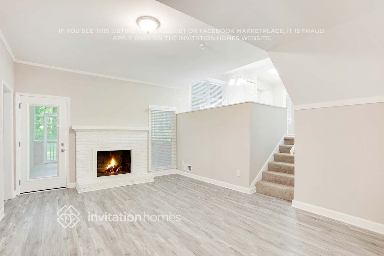 542 Allana Ct - Photo 2 of 26