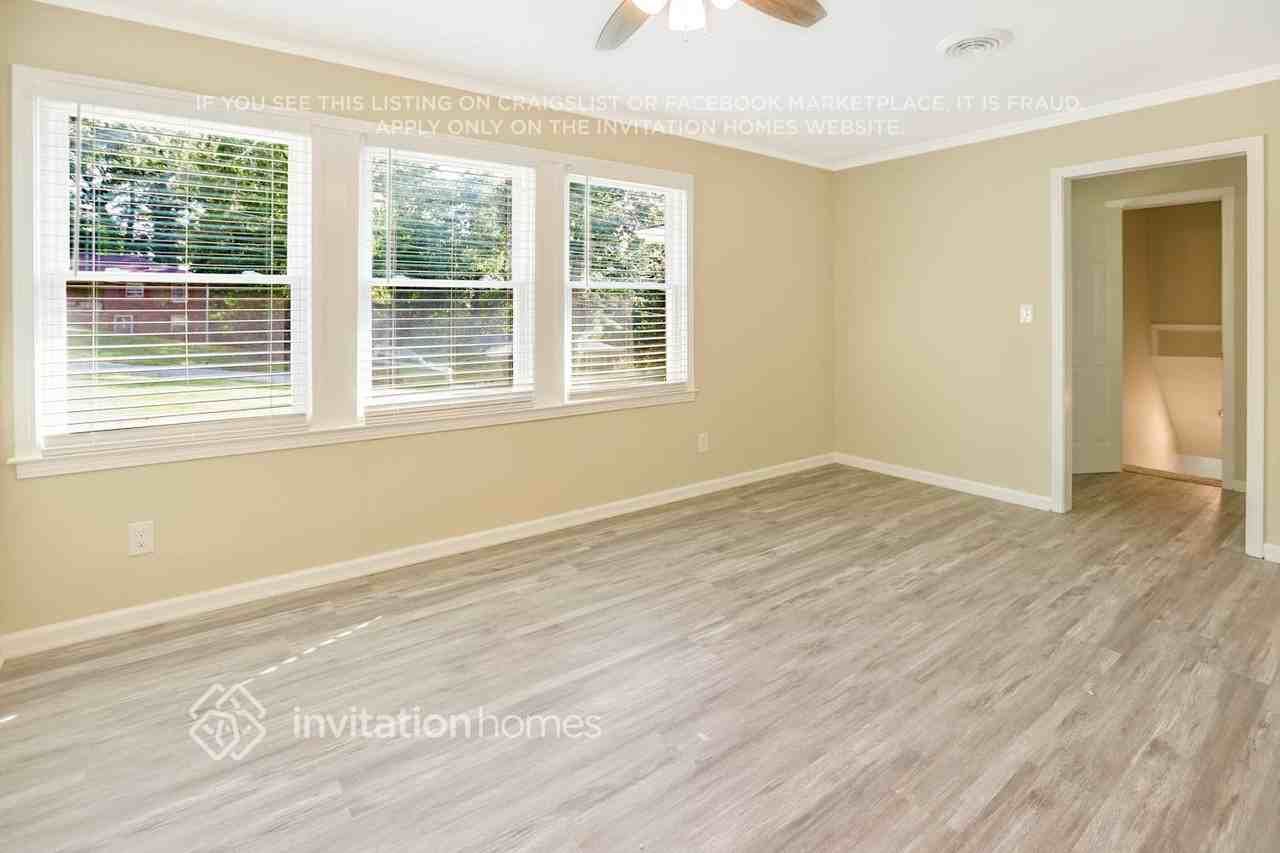 1688 Mary Lou Lane Southeast - Photo 3 of 22