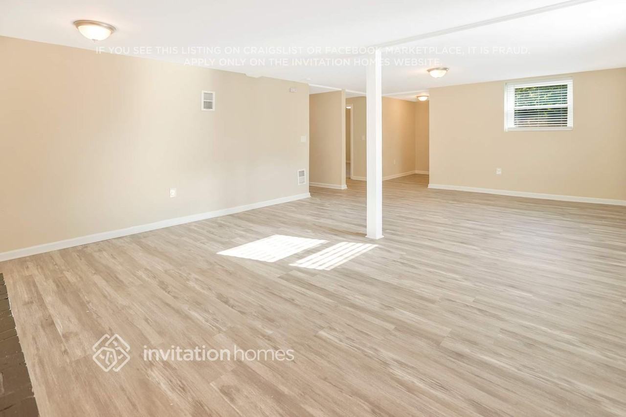 1688 Mary Lou Lane Southeast - Photo 7 of 22