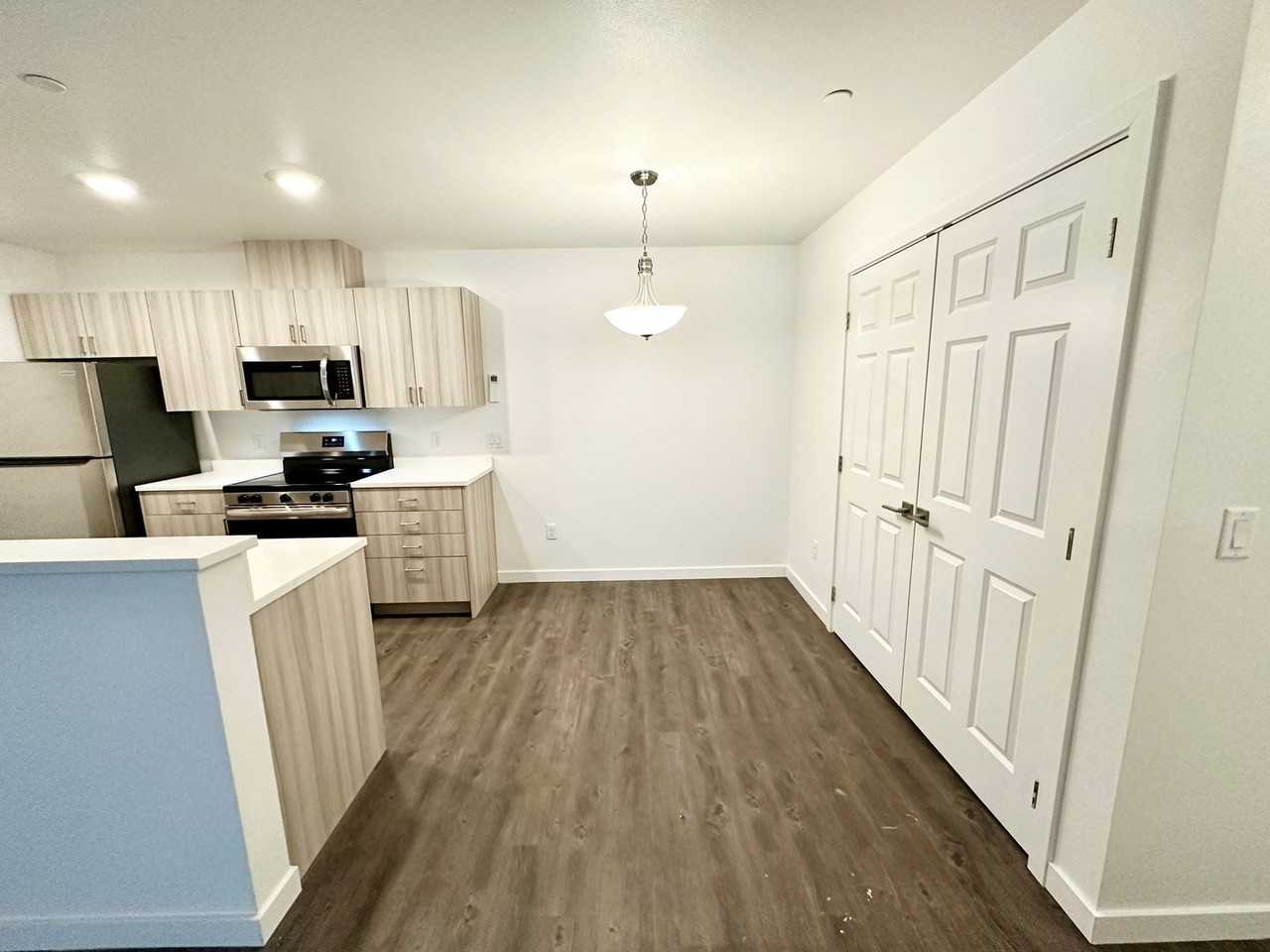 Welcome to Crystal Creek Apartments II, where modern living meets natural beauty! - Photo 5 of 23