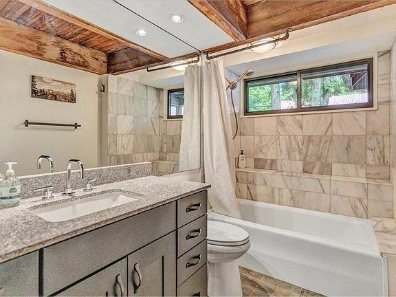 122 Redrock Dr #203 - Photo 2 of 30