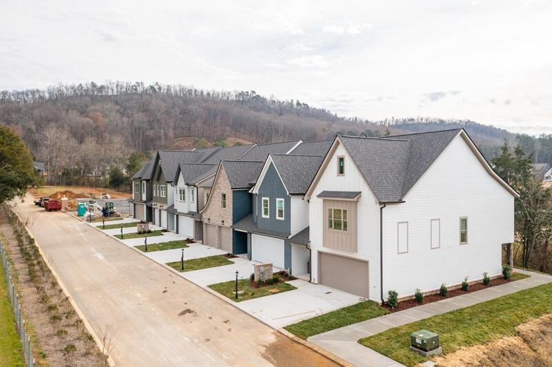 9690 Dutton Ln - Photo 2 of 29