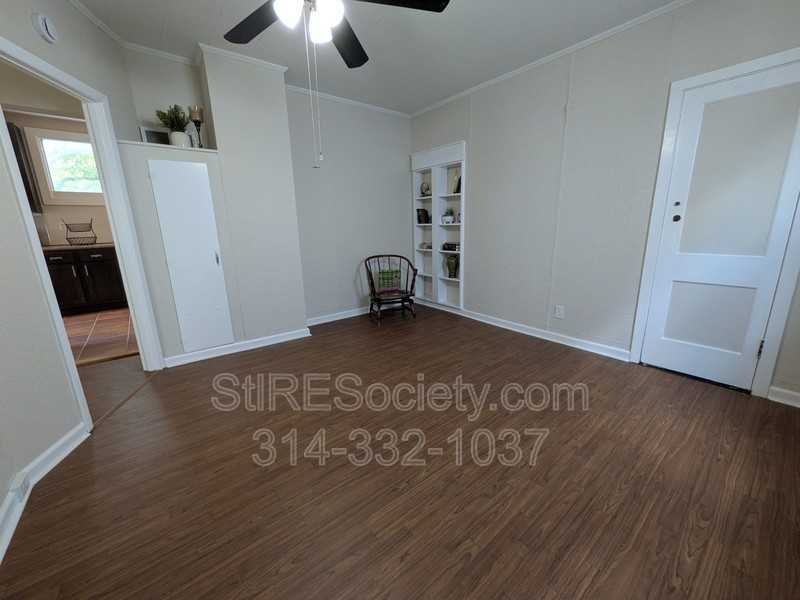 1928 Arsenal St - Photo 7 of 22