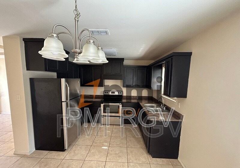 2120 Taxco Ct #3 - Photo 5 of 13