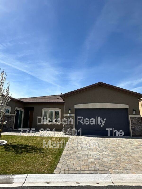 8370 Simsbury Dr - Photo 2 of 30