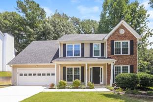 611 Simon Park Cir - Photo 1 of 1