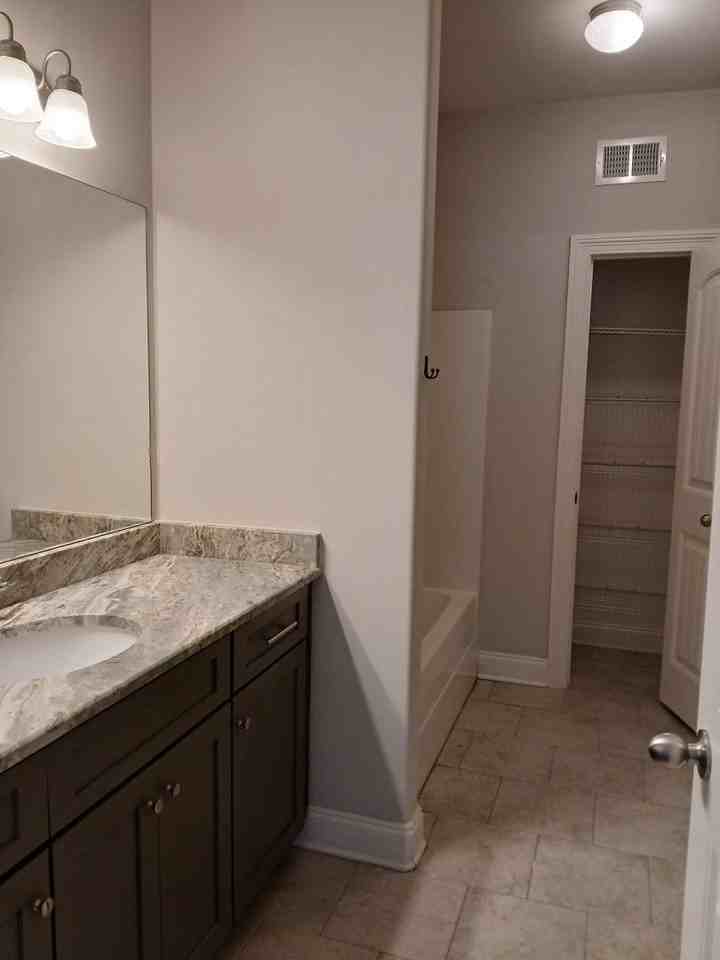 438 Walker Cir - Photo 5 of 17