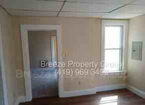 135 Everett St #UPPER - Photo 1 of 1