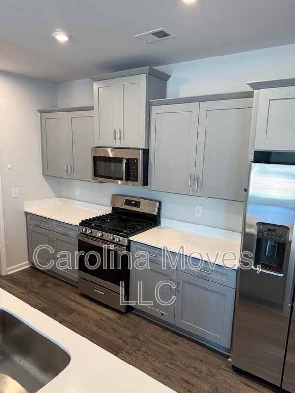 417 Mariene Dr - Photo 4 of 23