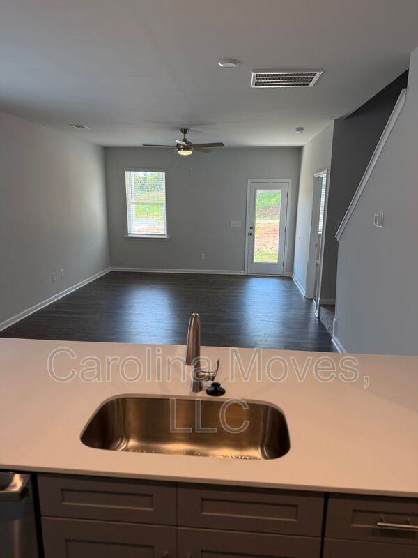 417 Mariene Dr - Photo 6 of 23