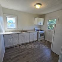 140 Summit St #4 - Photo 1 of 1