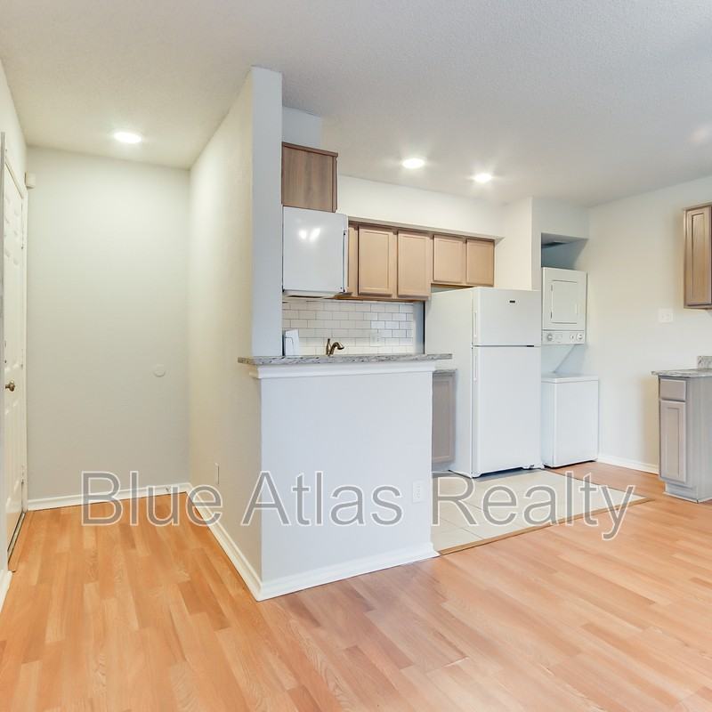 9809 Walnut St #306 - Photo 7 of 17