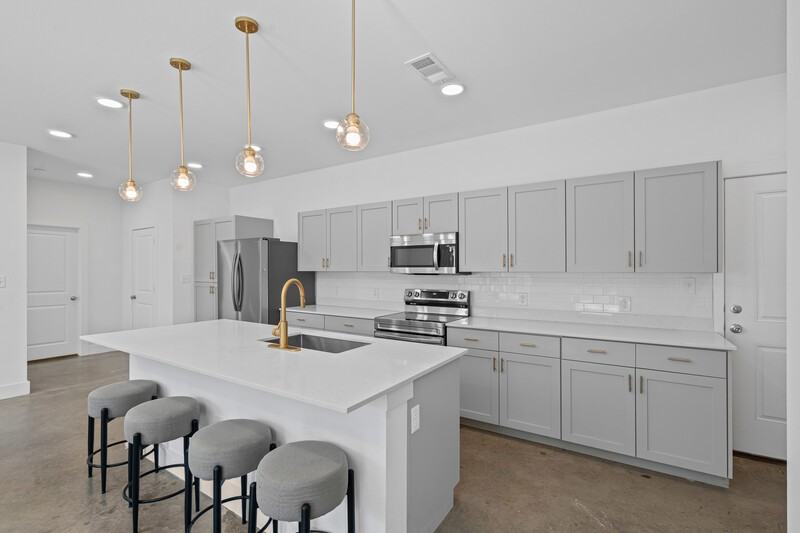 3150 Lubbock Ave - Photo 5 of 16