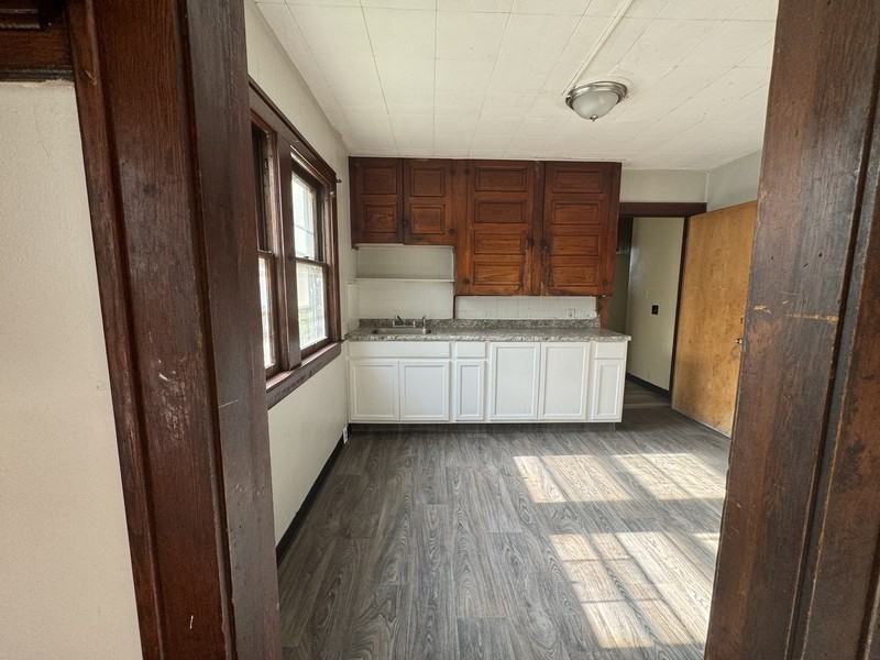 2 Yale Ave - Photo 4 of 8