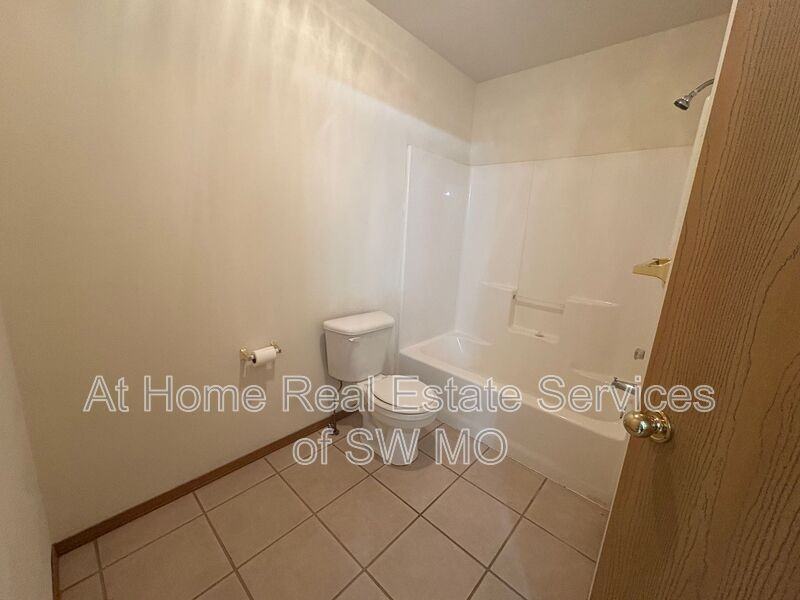 4440 W La Siesta St - Photo 6 of 8
