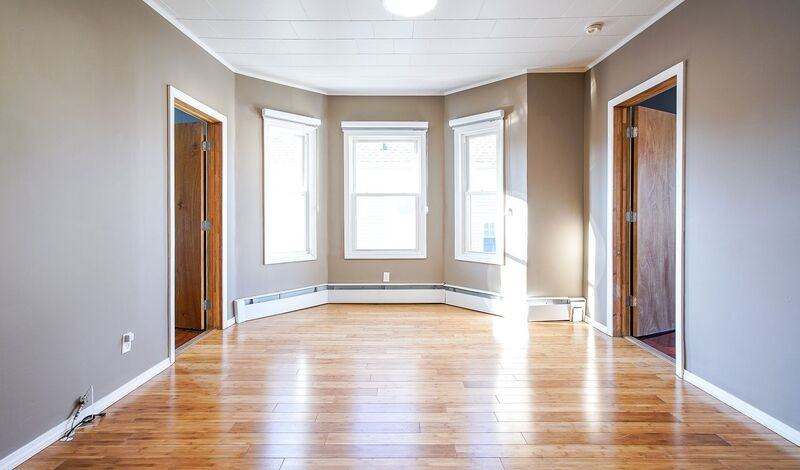 146 Allen St #2 - Photo 6 of 10