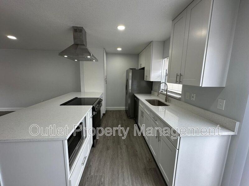 6291 Arlington Ct #215 - Photo 5 of 17