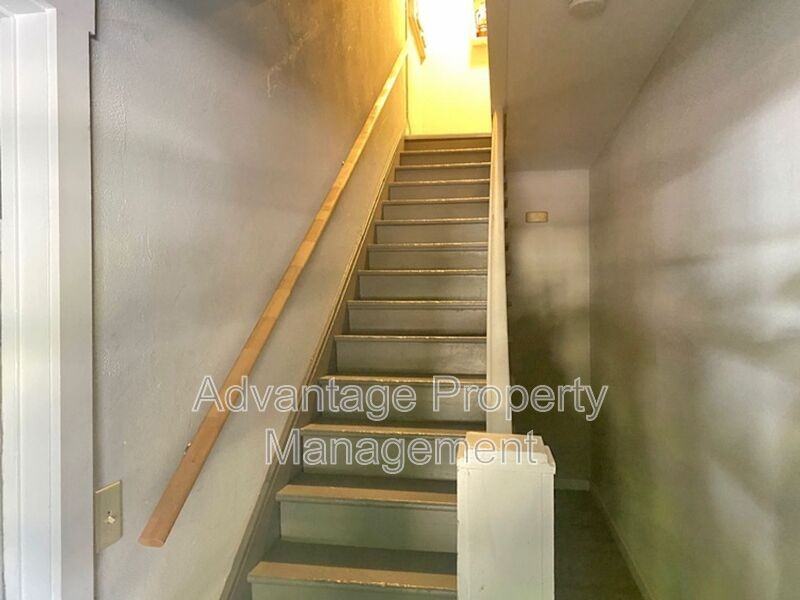 240 Northwest 9th Street #04 - Photo 2 of 19