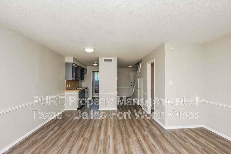 1128 Highbush Dr - Photo 5 of 21