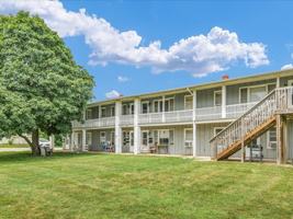 featured image of 2214 Peirce Ave