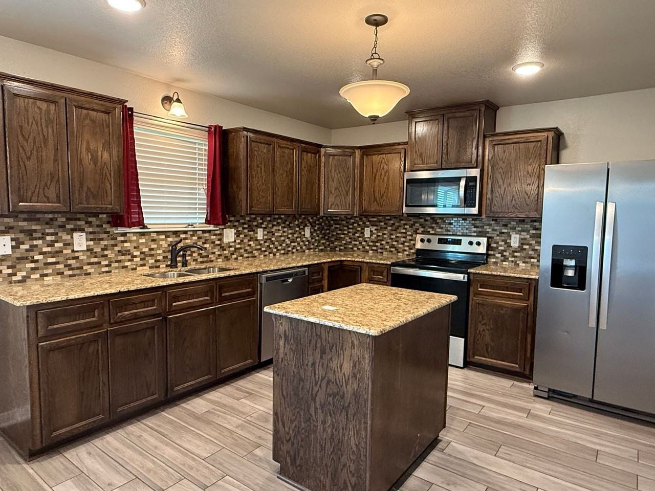 6009 Cactus Flower Ln - Photo 5 of 15