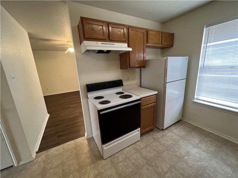 5708 Greengate Dr #C - Photo 7 of 18