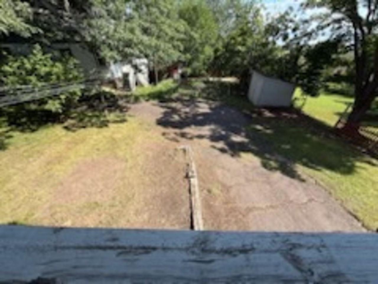 1528 E 8th St - Photo 3 of 27