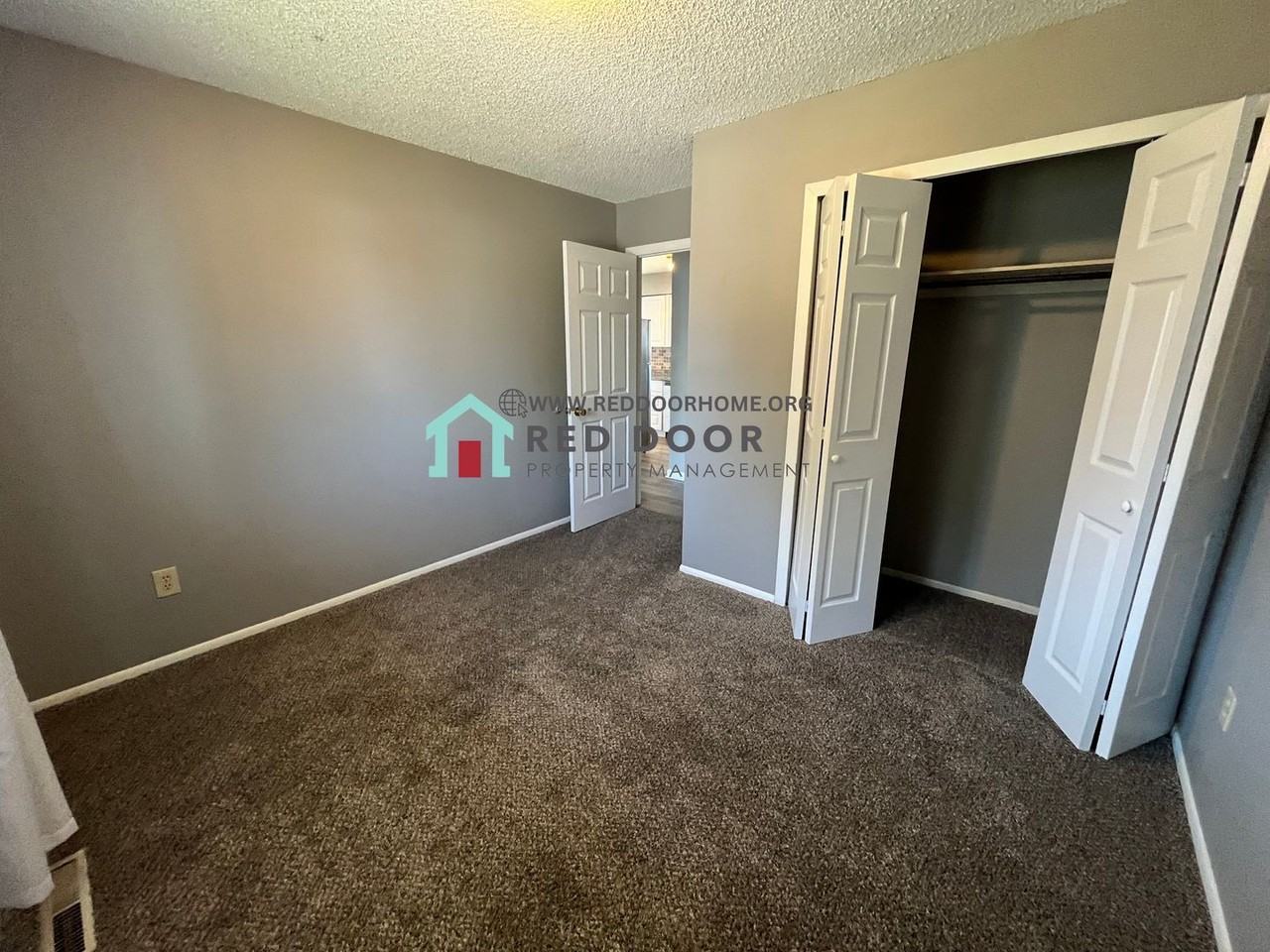 5101 Silverwood Ct - Photo 7 of 17
