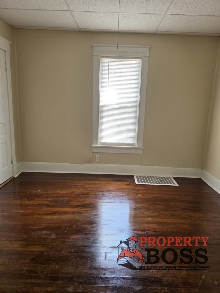 226 May Avenue - Photo 3 of 10