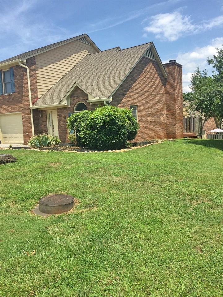 404 Eagle Brook Drive - Photo 3 of 20