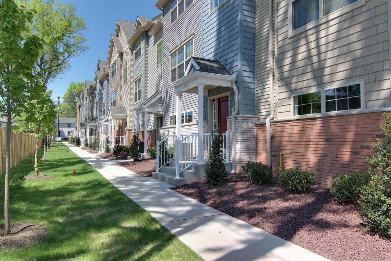 Gramercy Townhomes - Photo 3 of 50