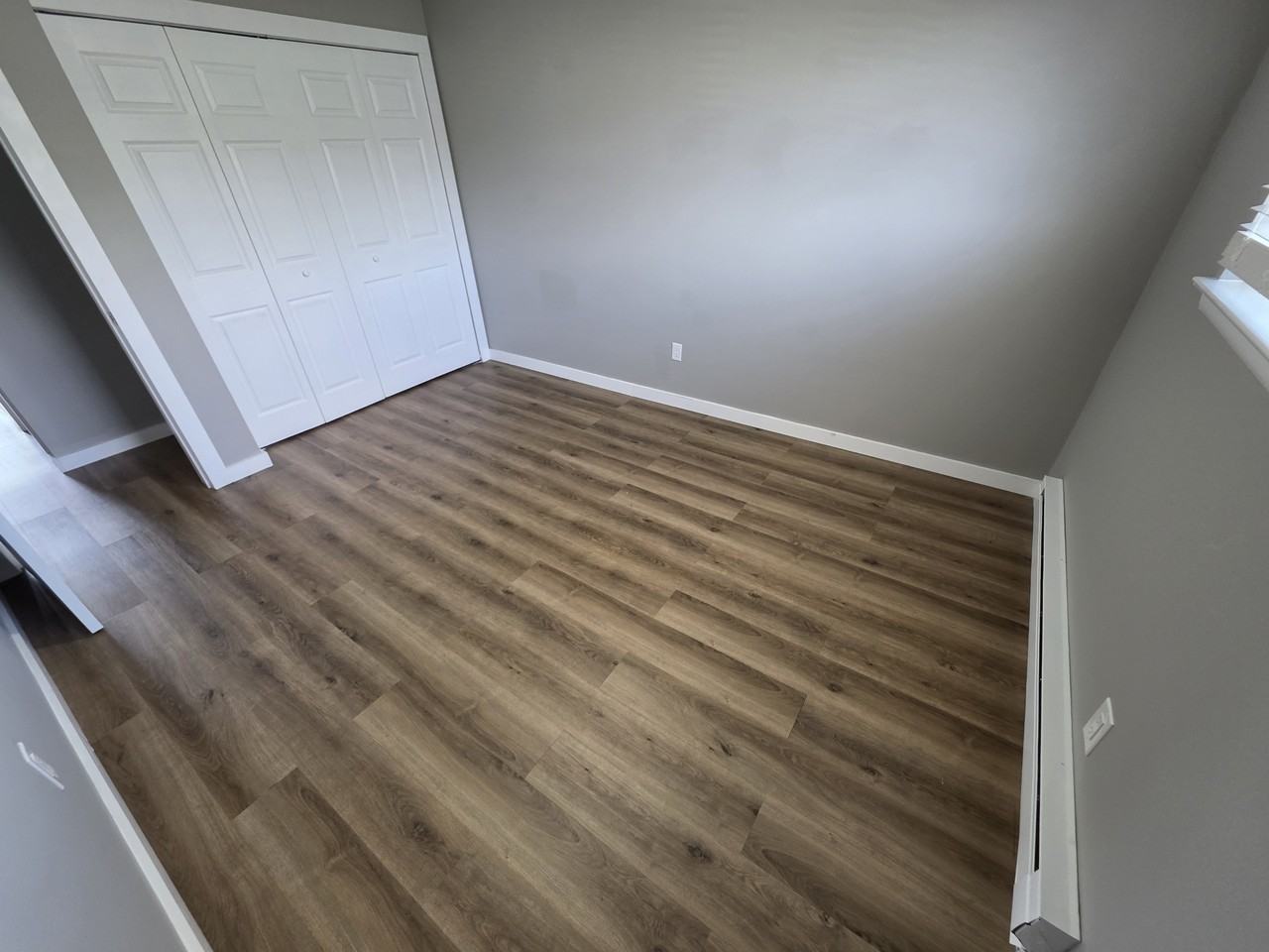 Lux of Sag - Photo 4 of 34